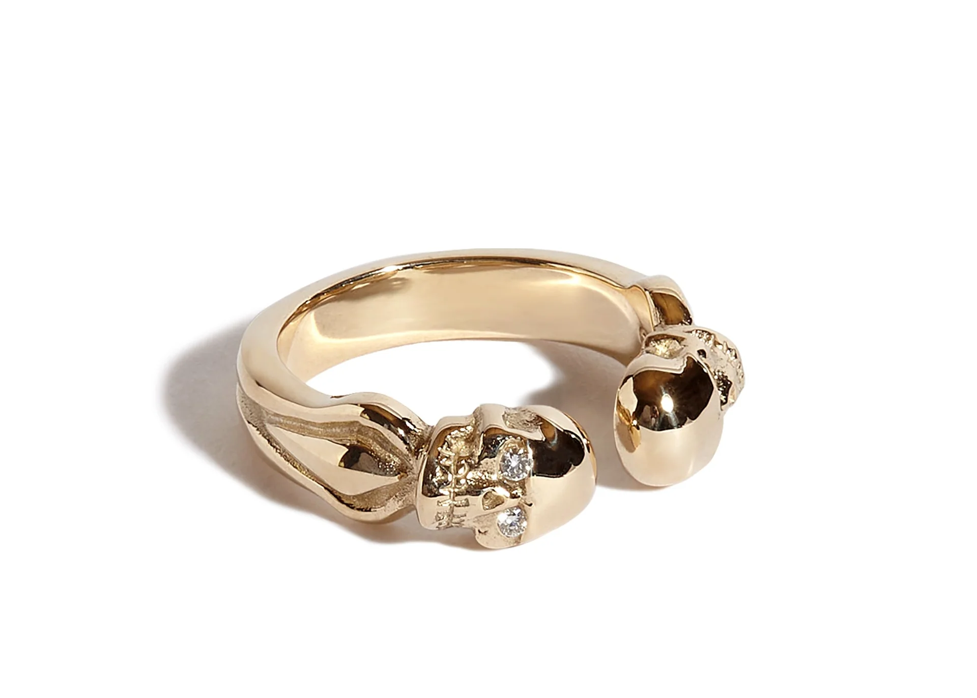 9ct Gold Double Headed Open Skull Band with Diamond Eyes - Image 4