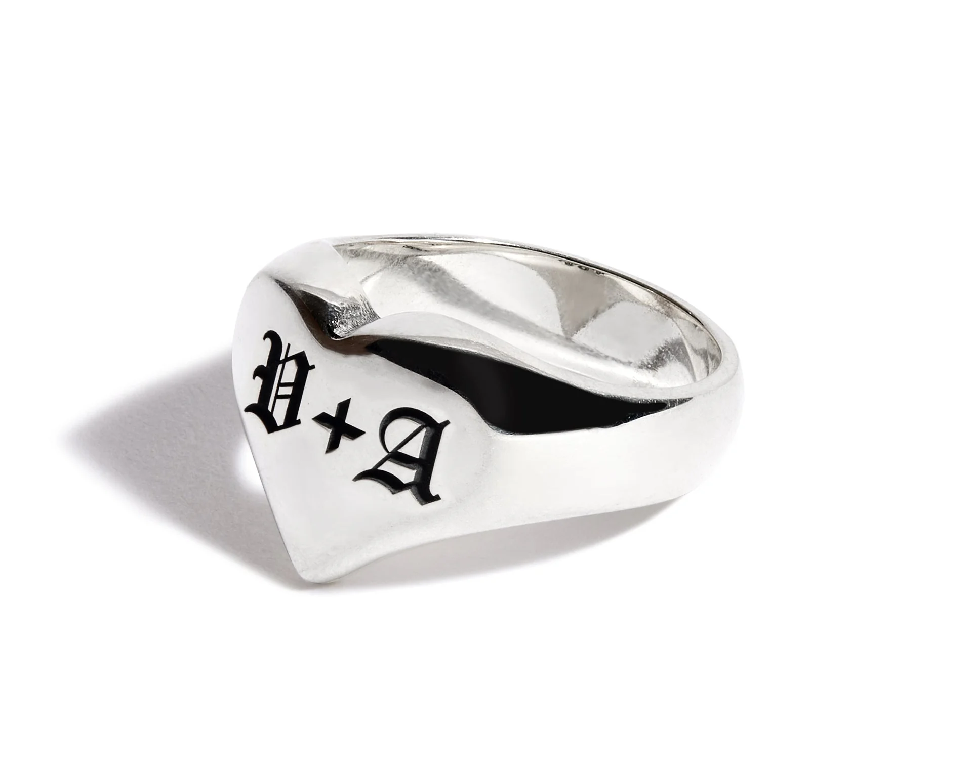 Engraved Solid Heart Ring - Image 6