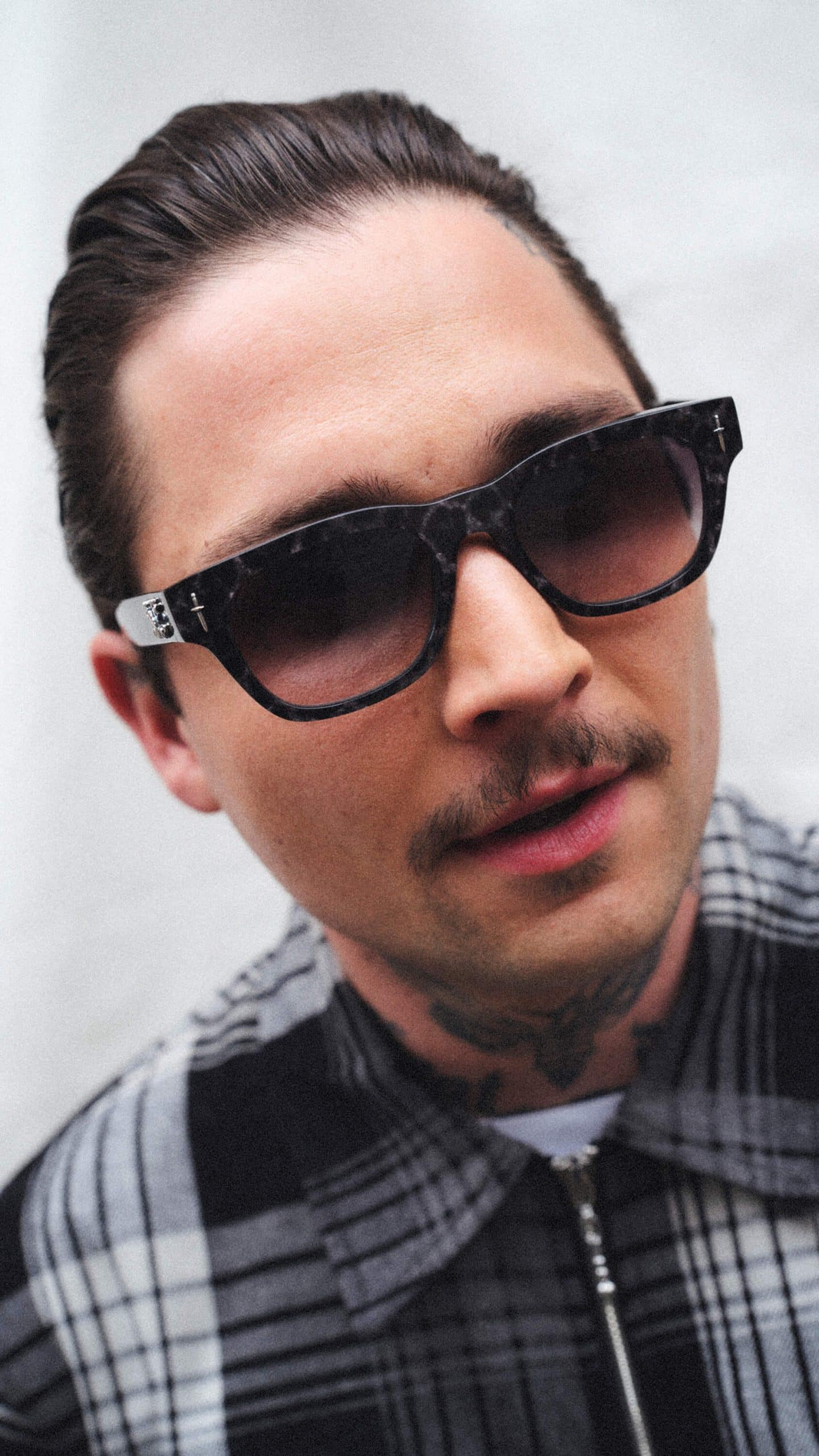 Leopard on Black Crossbones Sunglasses - Image 4