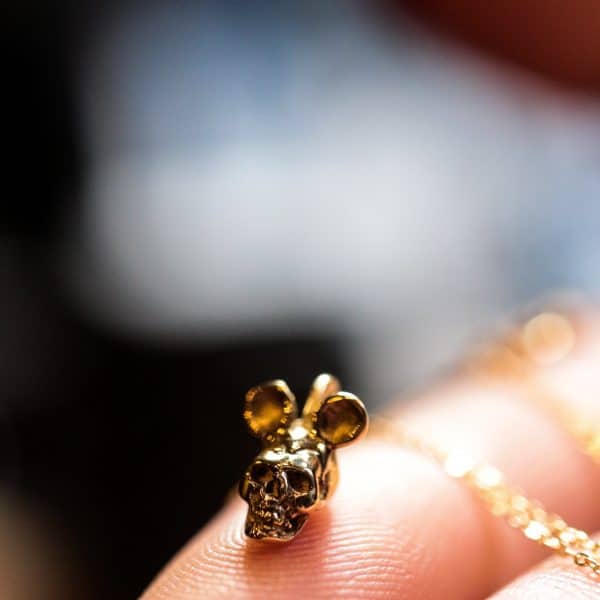 Solid 18ct Gold Micro Michael Rodent Pendant and Chain - Image 3