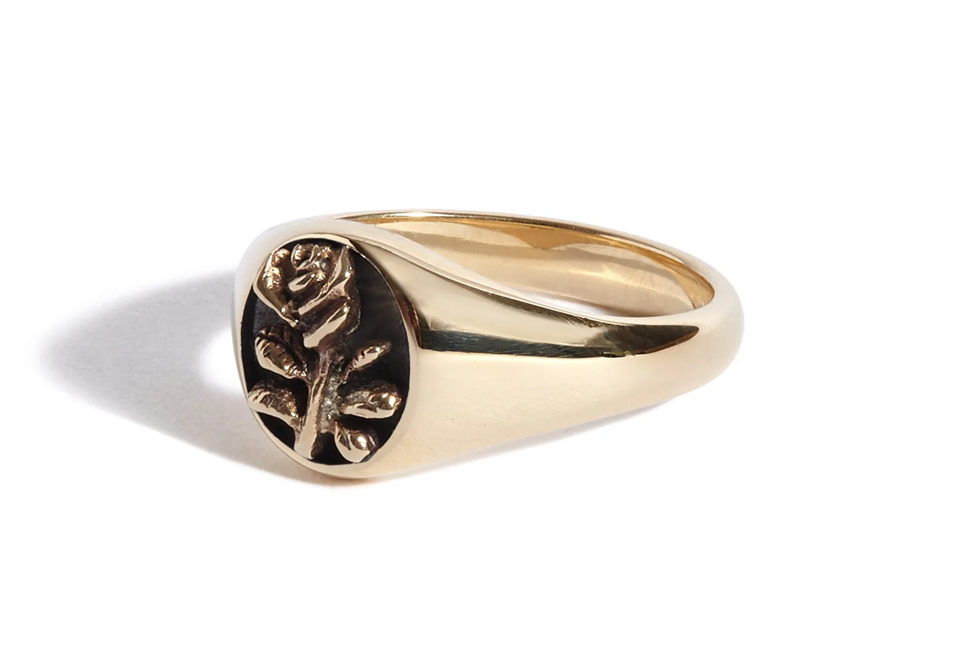 Solid 9ct Gold Sammi x TGF Rose Signet Ring - Image 4