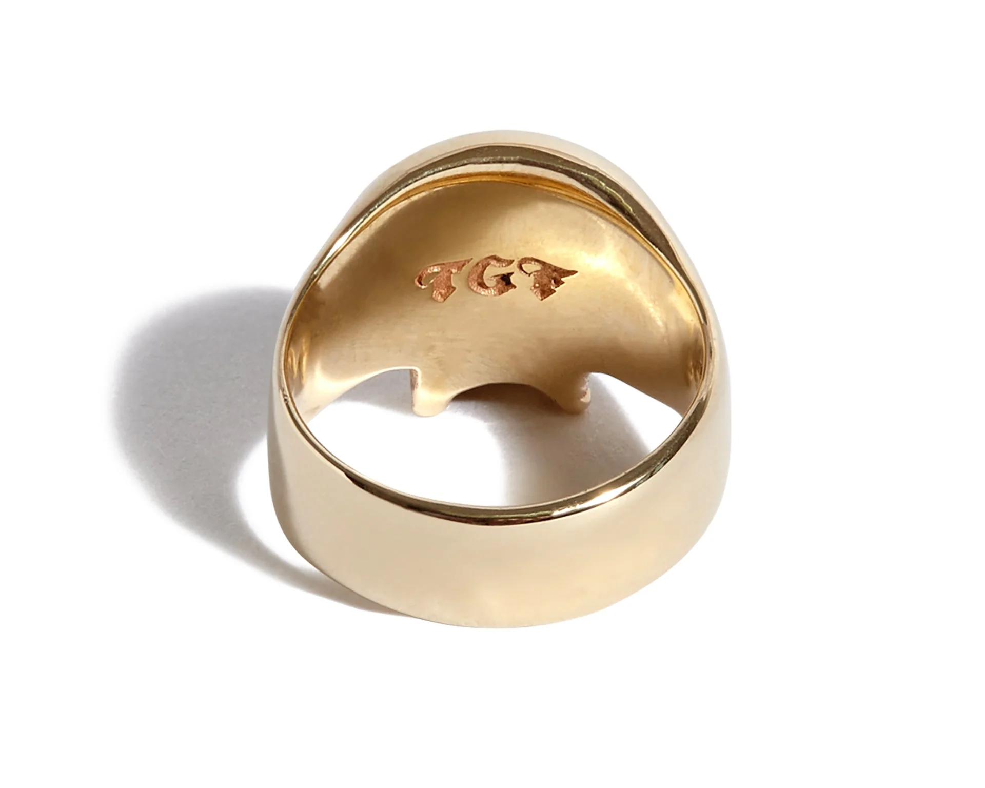 Solid 9ct Gold Smallest Evil Skull Ring with Diamond Eyes - Image 5