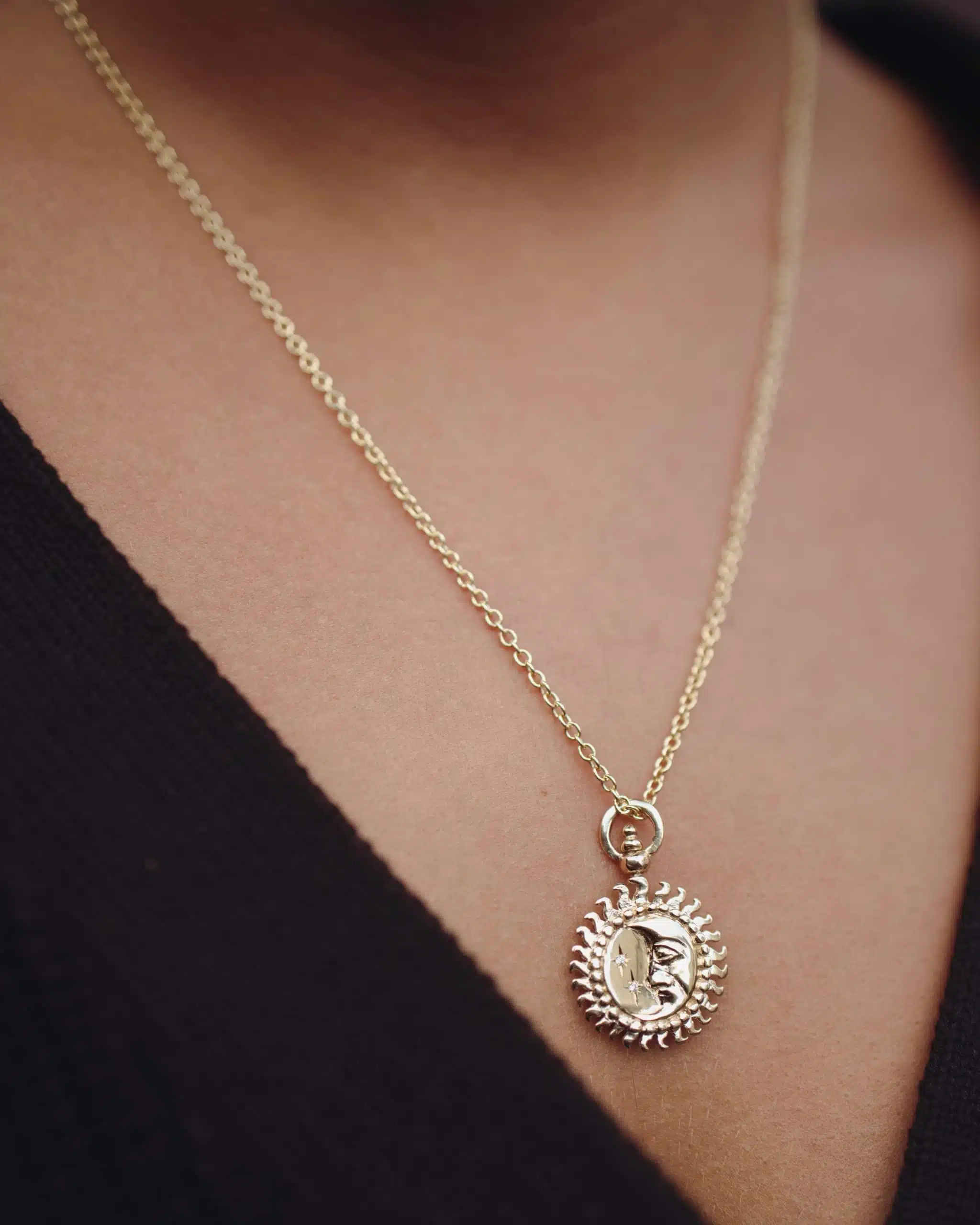 Solid 9ct Gold Sun, Moon and Stars Pendant with Diamonds - Image 5